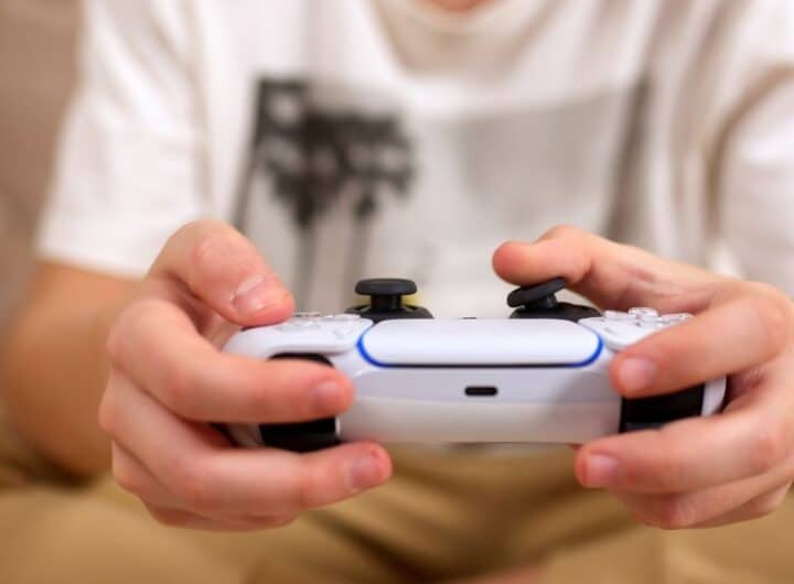 Come interrompere la condivisione dei giochi su PS5