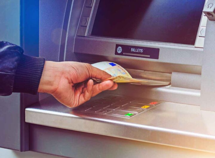 Bancomat, sta per cambiare tutto
