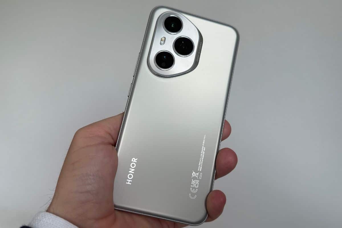 La cover posteriore di Honor 400 Pro