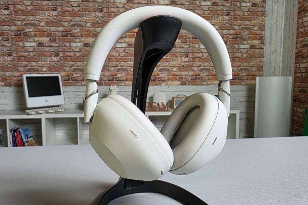Sony WH-1000XM6