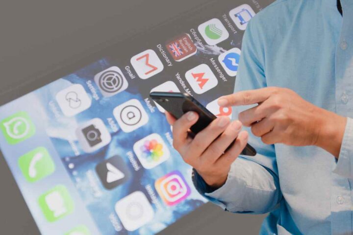 App infette, sono pericolose: "Vanno disinstallate subito"