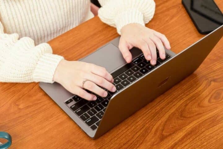 I 4 laptop con la migliore autonomia del 2025