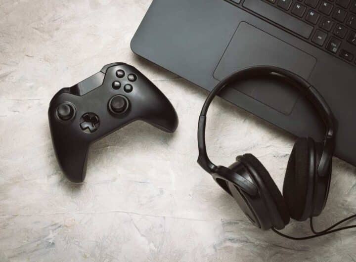 Non buttare il tuo vecchio laptop: potrebbe diventare la tua nuova console retro preferita!