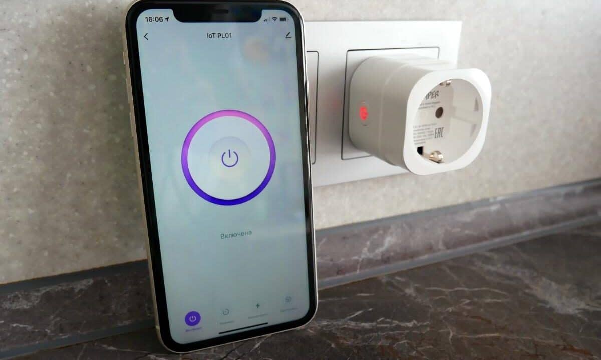 Prese smart: consumano energia anche quando sono "spente"? Facciamo chiarezza