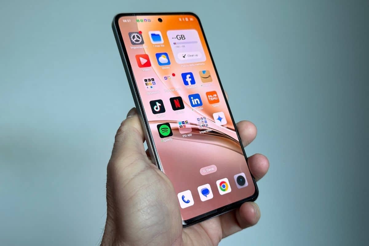 Il display di realme 14 5G