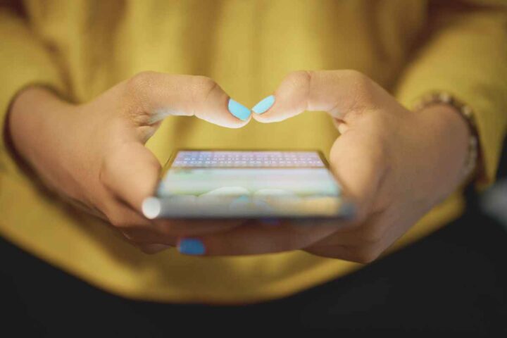 Cambiare foto di un altro profilo di Whatsapp