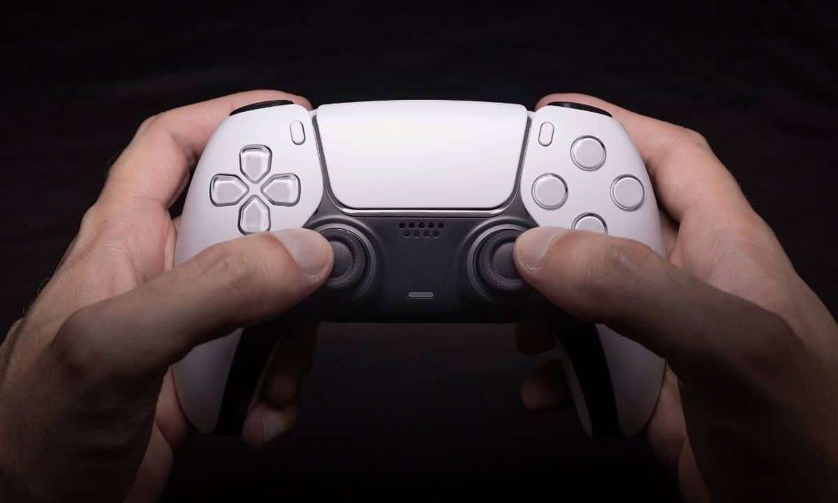 La batteria del controller PS5 si scarica subito? Ecco le cause e come risolvere il problema