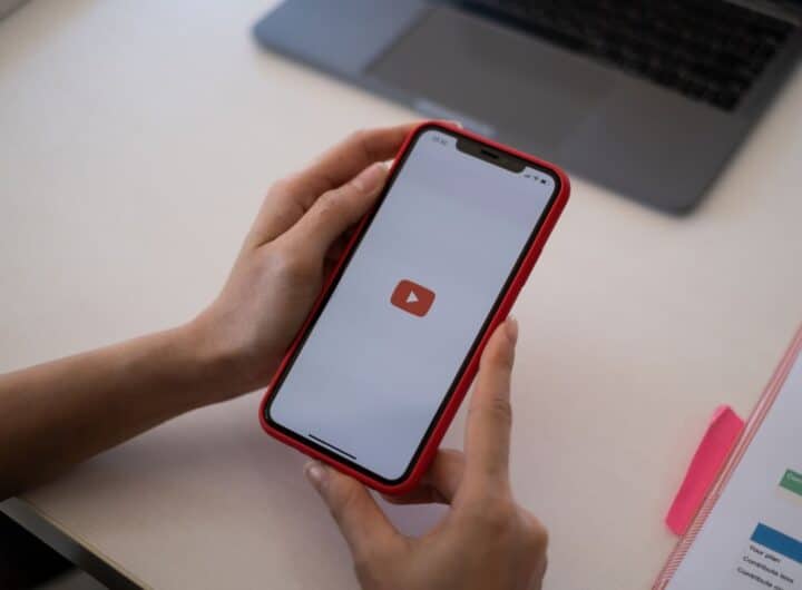 YouTube limite all'età dei creator