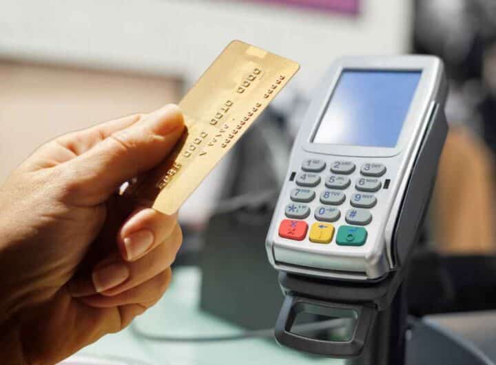 Truffa del Pos, nel mirino anche gli italiani: vai a pagare e ti trovi degli addebiti