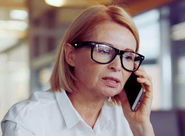 ti basta dire "pronto" ed è finita, ci sei dentro