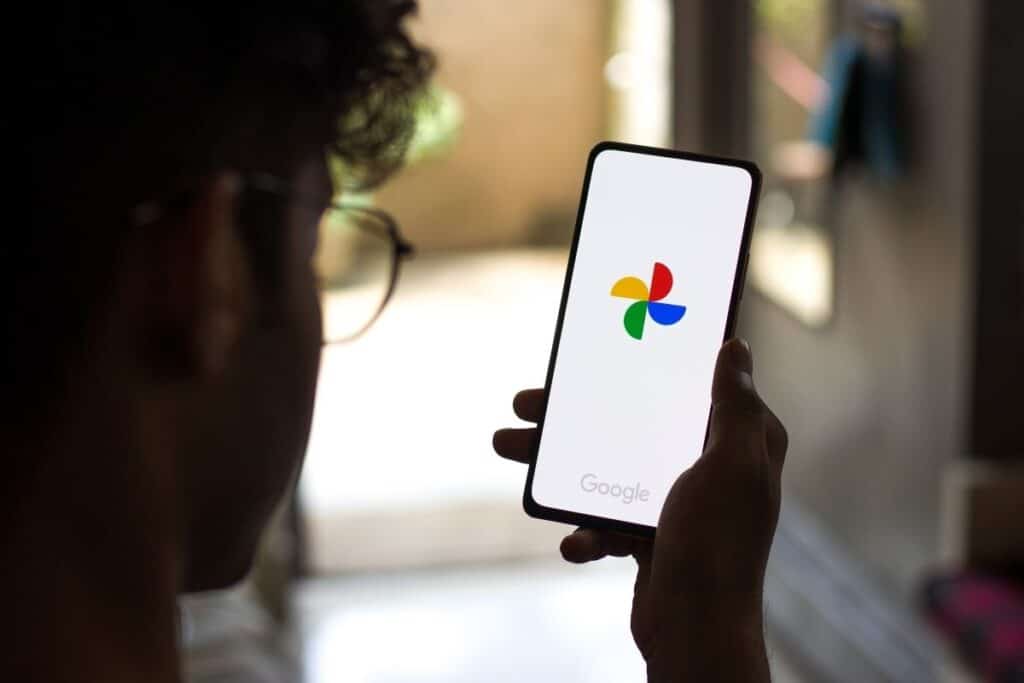 Google porta su iPhone una delle sue funzioni AI più richieste