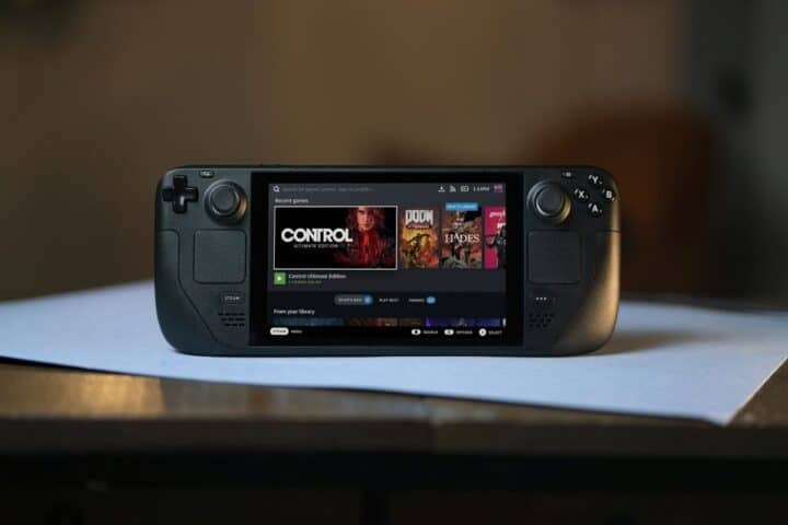 Un PC handheld può sostituire un PC desktop da gaming?
