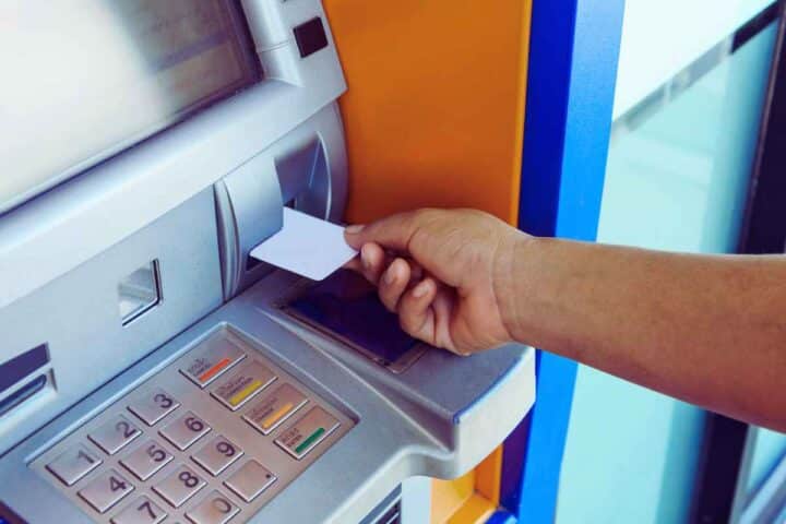 Bancomat o ti clonano la carta