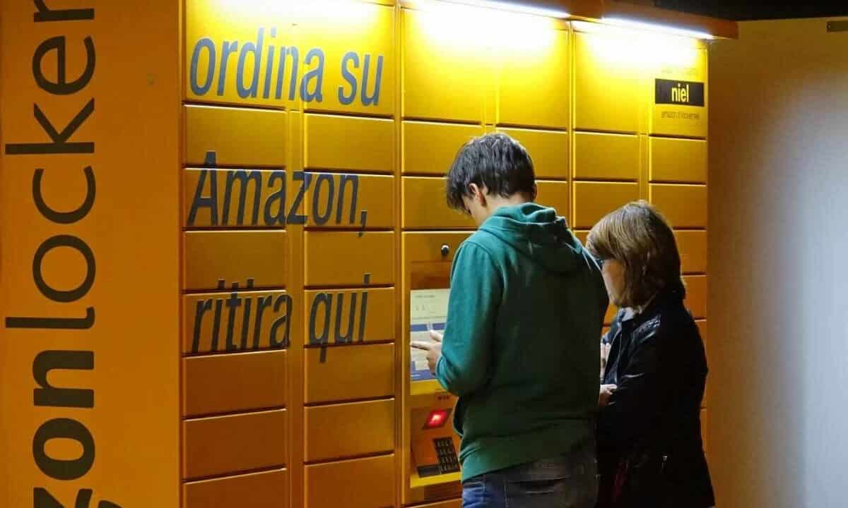 Come funziona Amazon Locker (e serve essere abbonati a Prime per usarlo)?