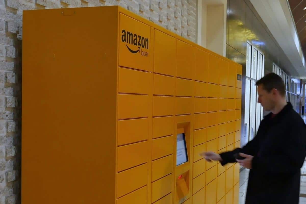 Come funziona Amazon Locker (e serve essere abbonati a Prime per usarlo)?