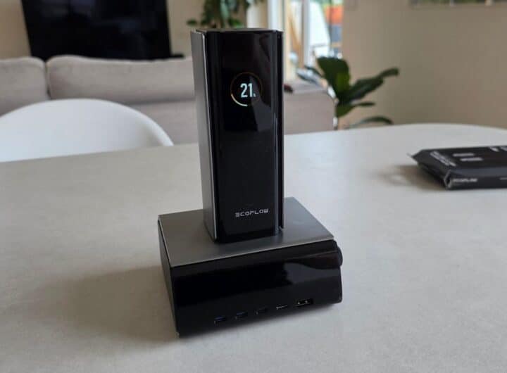 Ecoflow Rapid Pro con il desktop charger