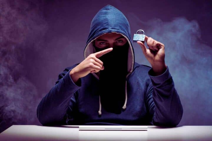 i chip utilizzati sono piccoli hacker, dove si trovano e perché andrebbero rimossi quanto prima