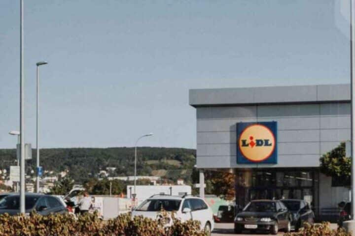 Lidl salva l'estate di tutti con soli 5 euro