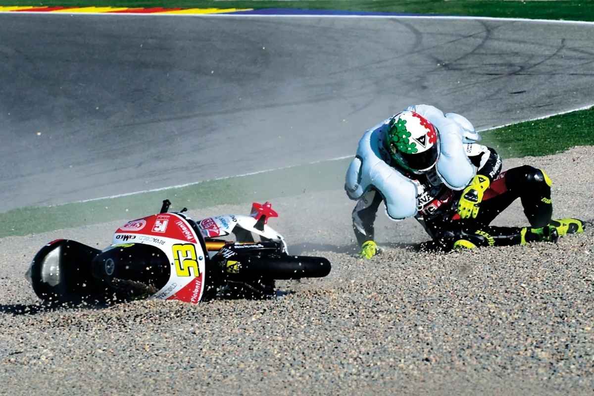 Come funziona un giubbotto airbag da moto per proteggerti in caso di incidente?