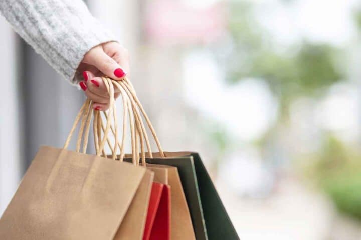 1.50 euro per i prodotti in vendita, valanga di offerte