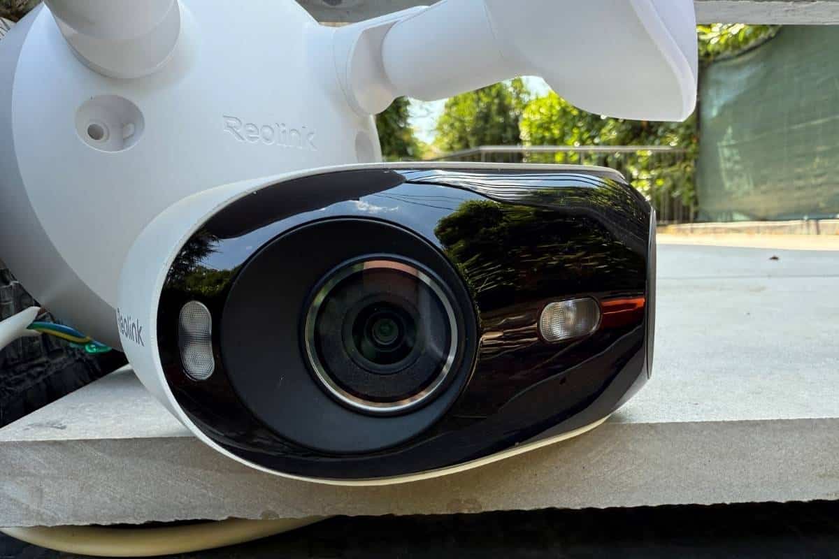 reolink floodlight cam wifi