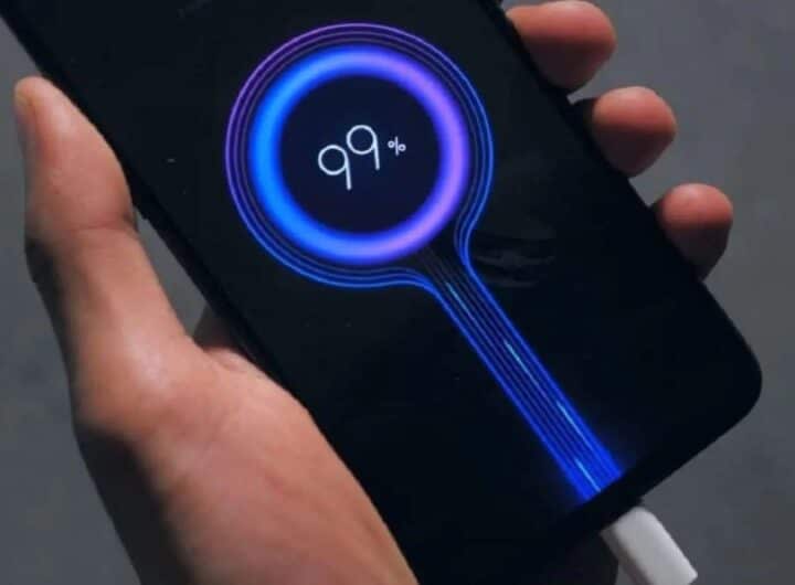 Come fa un caricabatterie rapido a sapere quanta energia dare al tuo smartphone?