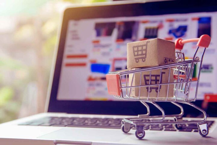 Acquisti online, scattano le indagini
