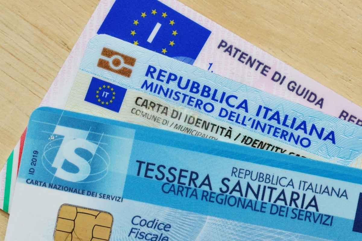 Documenti identificazione italia