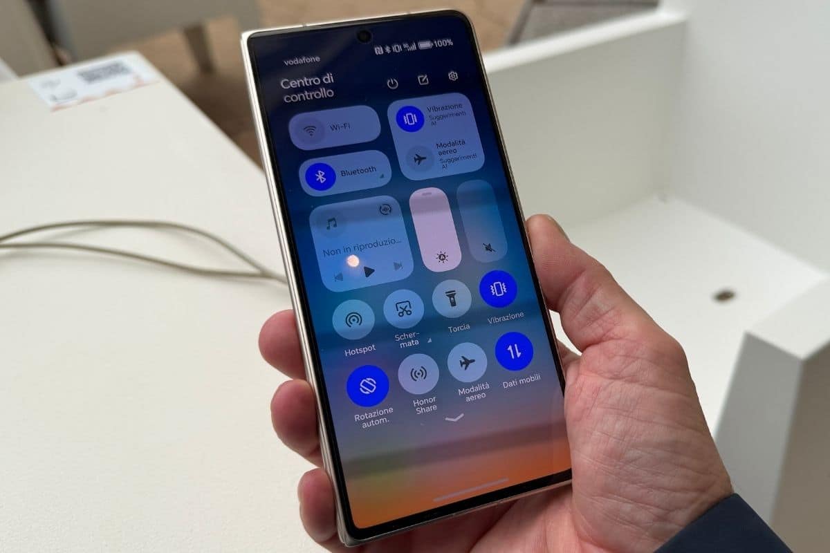 Honor Magic V5