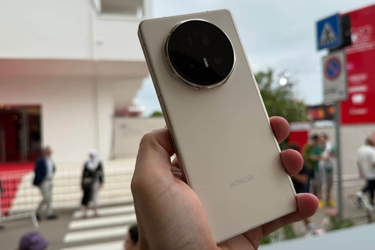Honor Magic V5