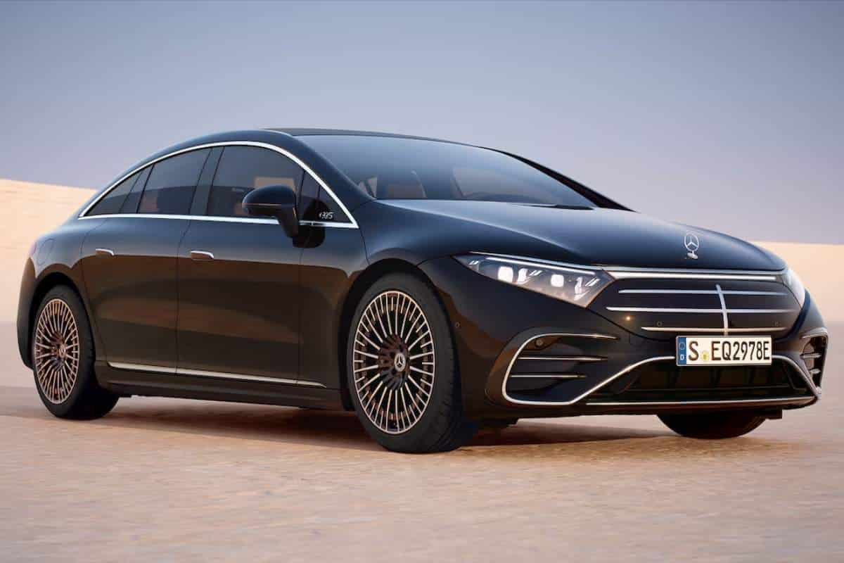 Le 5 auto più vicine alla guida autonoma che puoi comprare oggi
