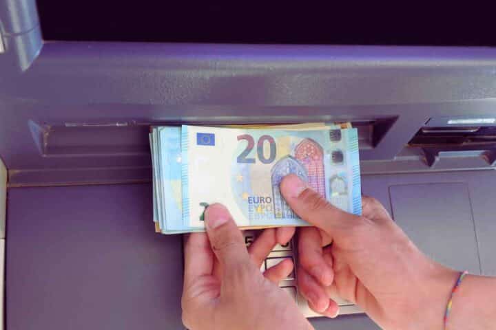 Nuova truffa bancomat dilaga anche in Italia