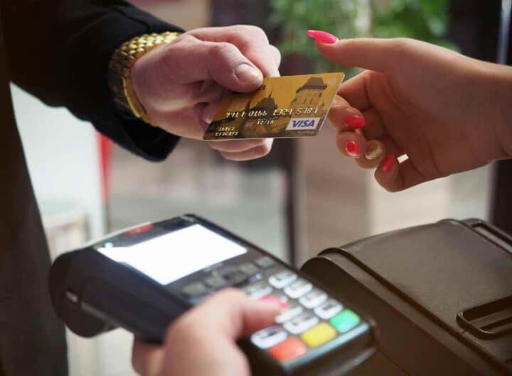 Truffa del Bancomat colpisce tutte le carte: conto svuotato in pochi istanti, c'è una nuova tecnica