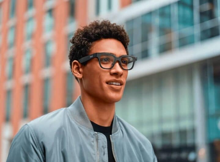 Rokid presenta a IFA 2025 i nuovi smart glasses con AI e fotocamera integrata
