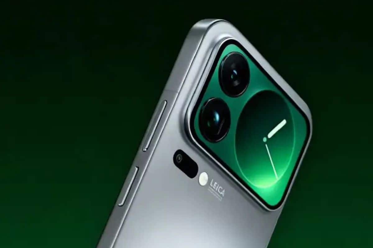 Xiaomi 17 Pro Max si mostra con il secondo display