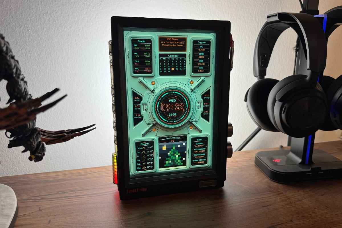 Recensione Divoom Times Frame: la cornice smart con display trasparente è il gadget definitivo per la scrivania