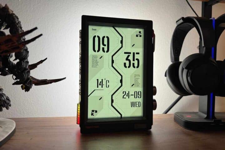 Recensione Divoom Times Frame: la cornice smart con display trasparente è il gadget definitivo per la scrivania