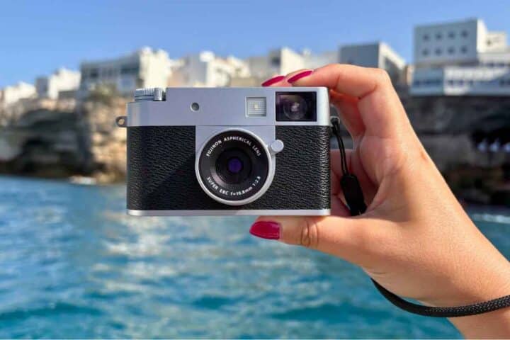 Com'è fatta Fujifilm X half