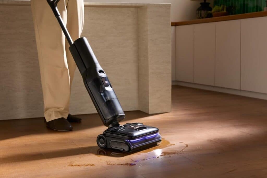 Roborock F25 Ultra: la nuova frontiera della pulizia wet&dry ad alta temperatura