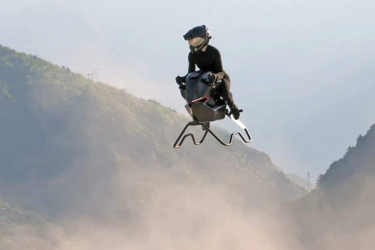 Arriva l'Airbike di Volonaut: la moto volante con motori a reazione che puoi davvero comprare