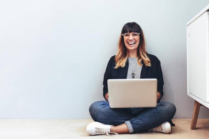 Le migliori community online per donne con corsi online, supporto ed empowerment