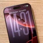 Non ti piace iOS 26? Tornare indietro è possibile, ma è complicato e rischioso