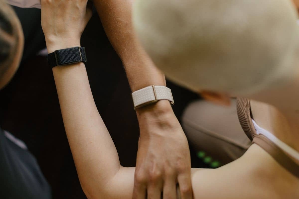 Polar Loop è ufficiale: il fitness tracker senza display che sfida WHOOP, senza abbonamento