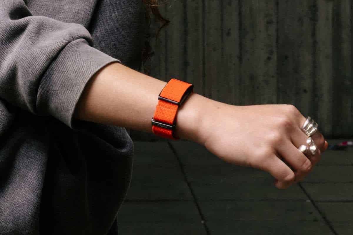 Polar Loop è ufficiale: il fitness tracker senza display che sfida WHOOP, senza abbonamento