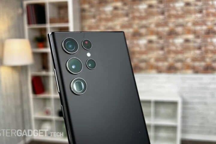 Samsung Galaxy S22 riceve la One UI 8