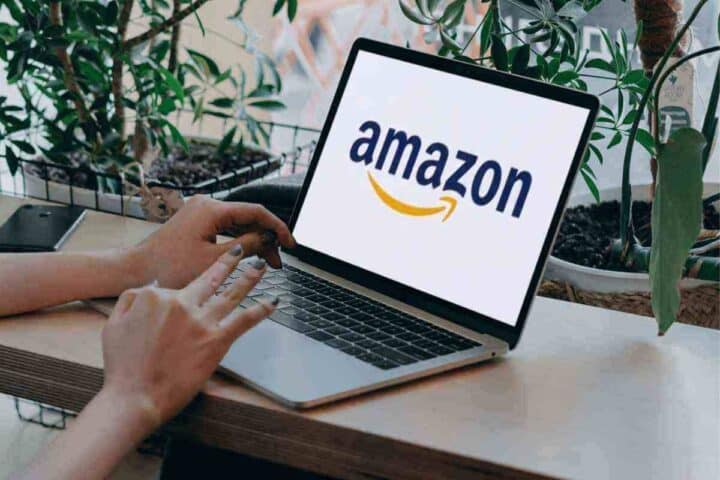 Costa 11 euro su Amazon: con questo bottone magico
