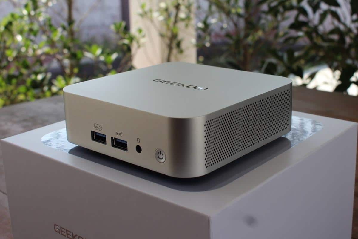Geekom A6: il mini PC compatto che unisce potenza e versatilità