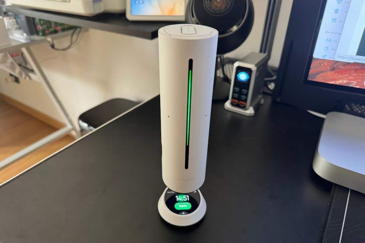 Recensione Insta360 Wave: il microfono per conferenze che diventa un assistente AI