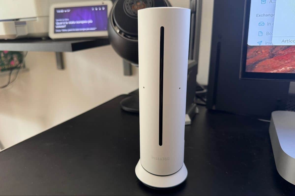 Recensione Insta360 Wave: il microfono per conferenze che diventa un assistente AI