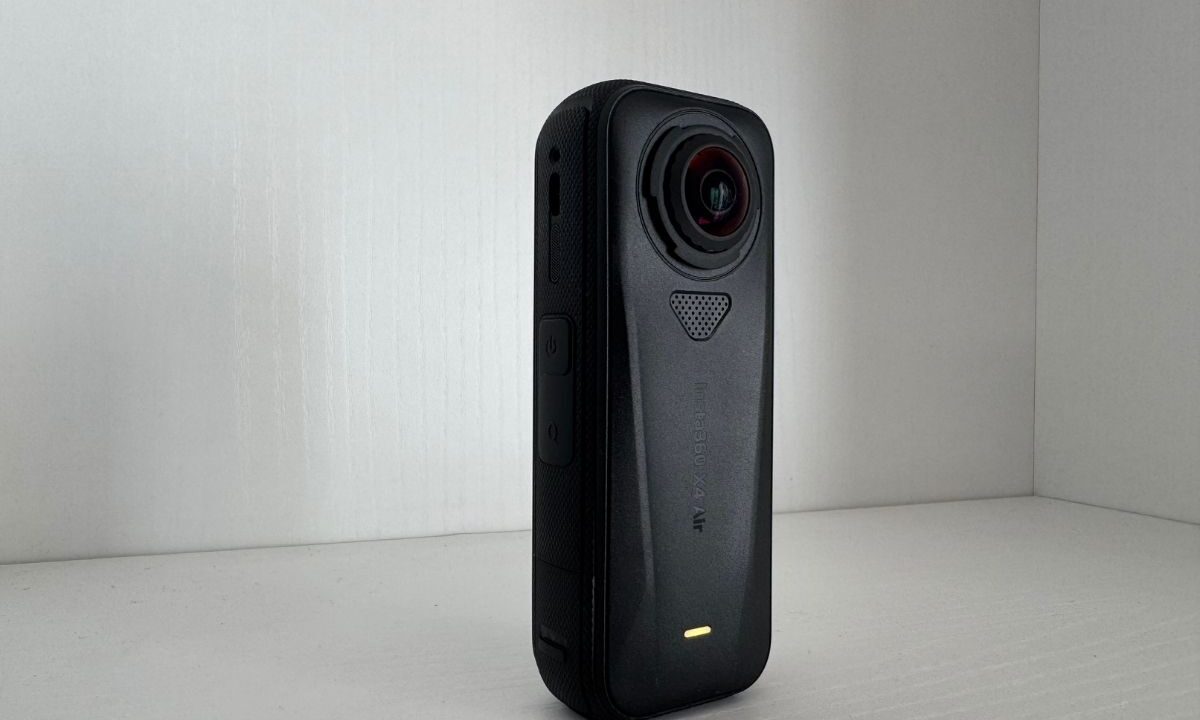 Recensione Insta360 X4 Air: la 8K 360 che pesa come uno smartphone
